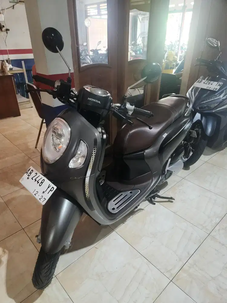 Scoopy 2022 keyless coklat 2022 gbm