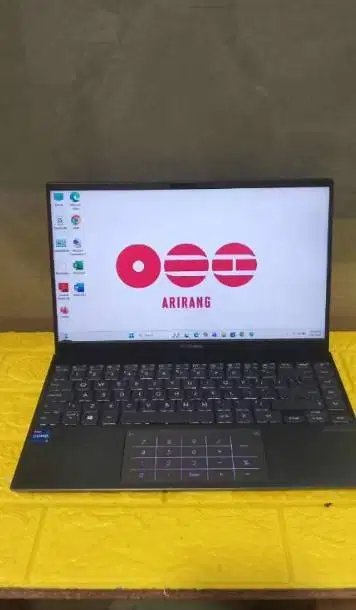 Laptop Asus ZenBook UX425EA Core i7-1145G7 Ram 16GB Slim N-SW