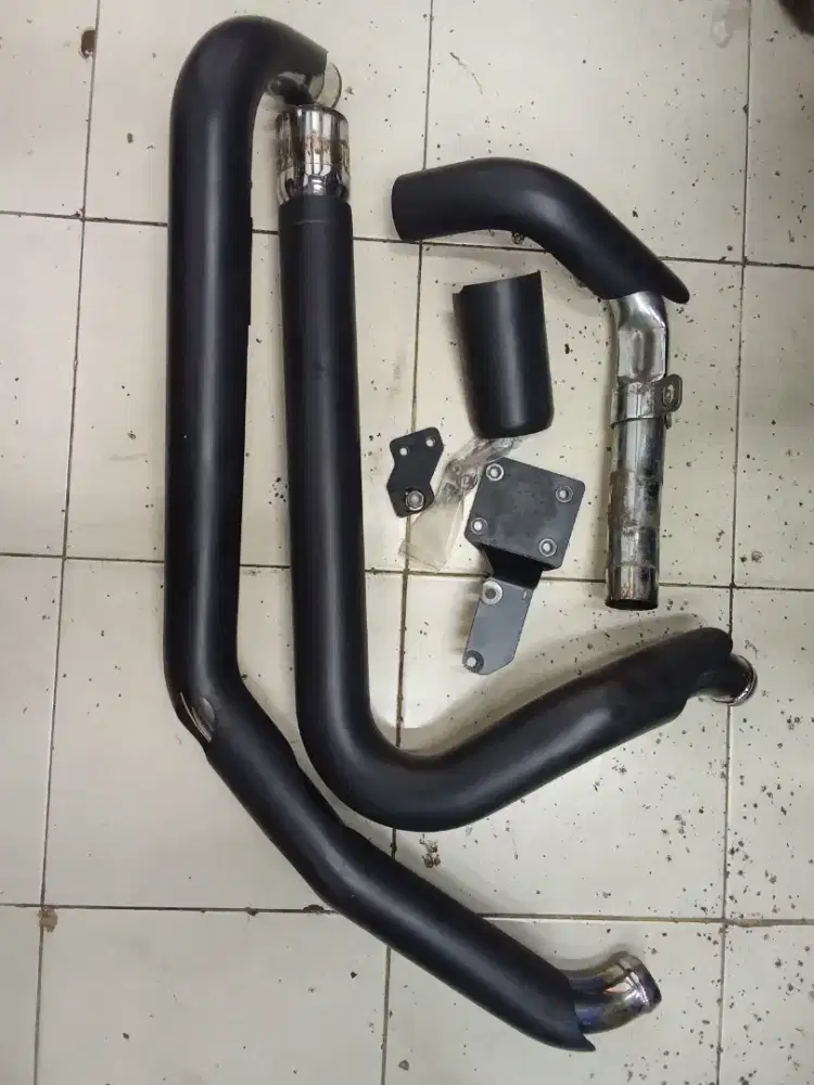 Header knalpot H-D street glide M8