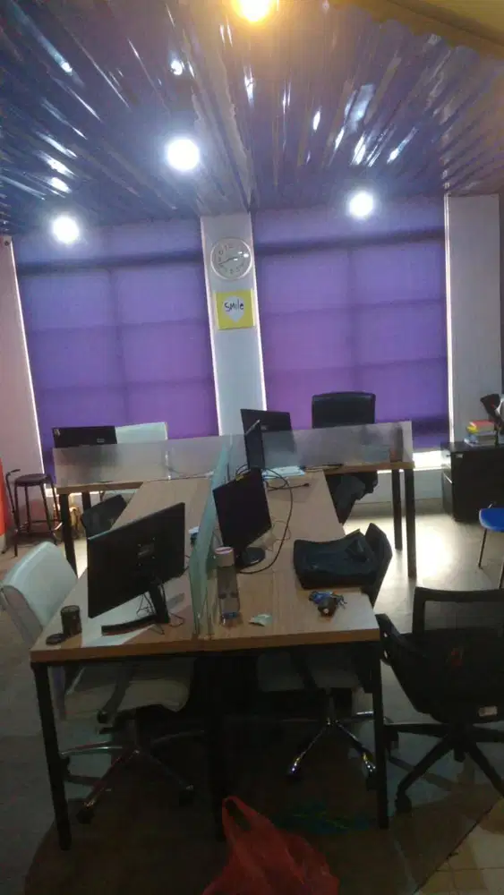 Meja Staff Kerja Minimalis Modern