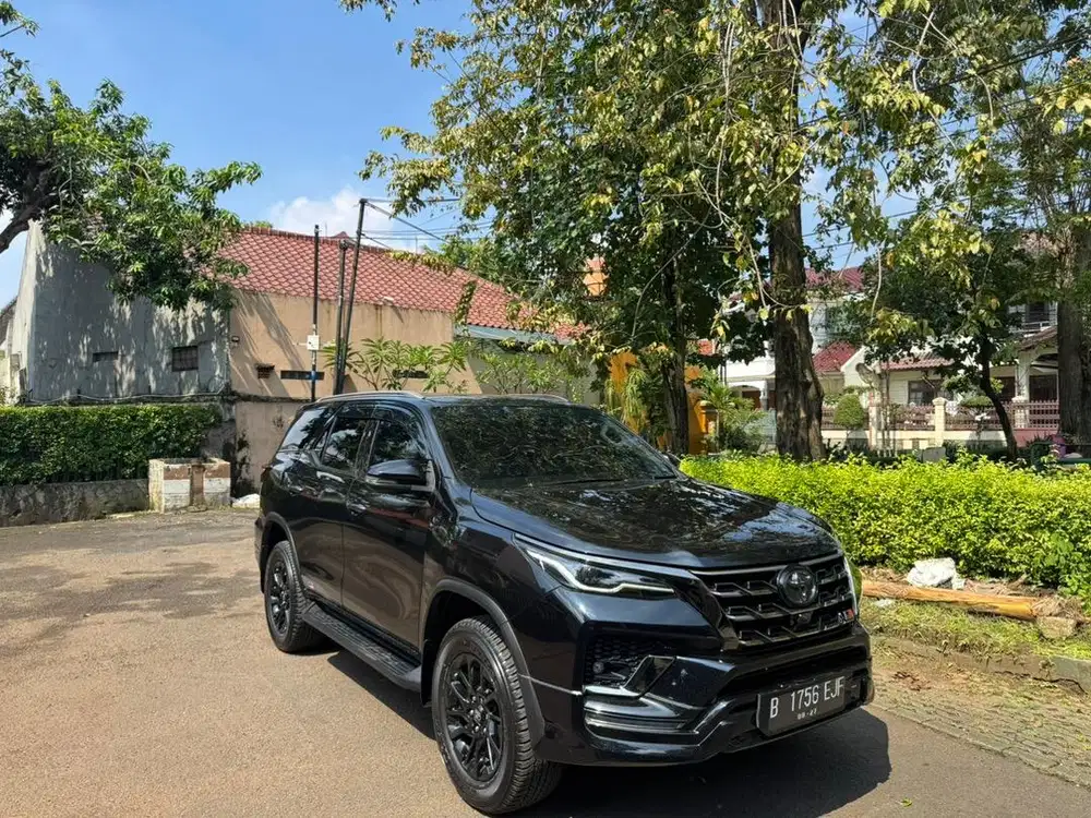 Toyota Fortuner 2.8 4x4 Tetra Drive GR Sport Diesel At Tahun 2022