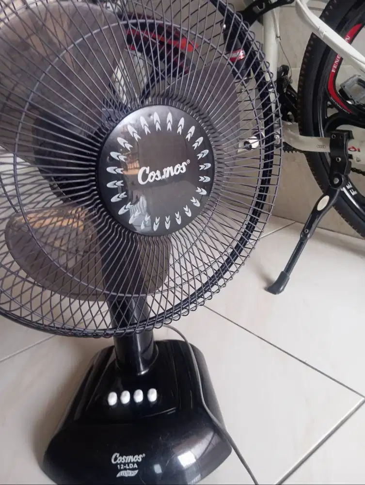 Kipas angin duduk COSMOS 125.000 nego