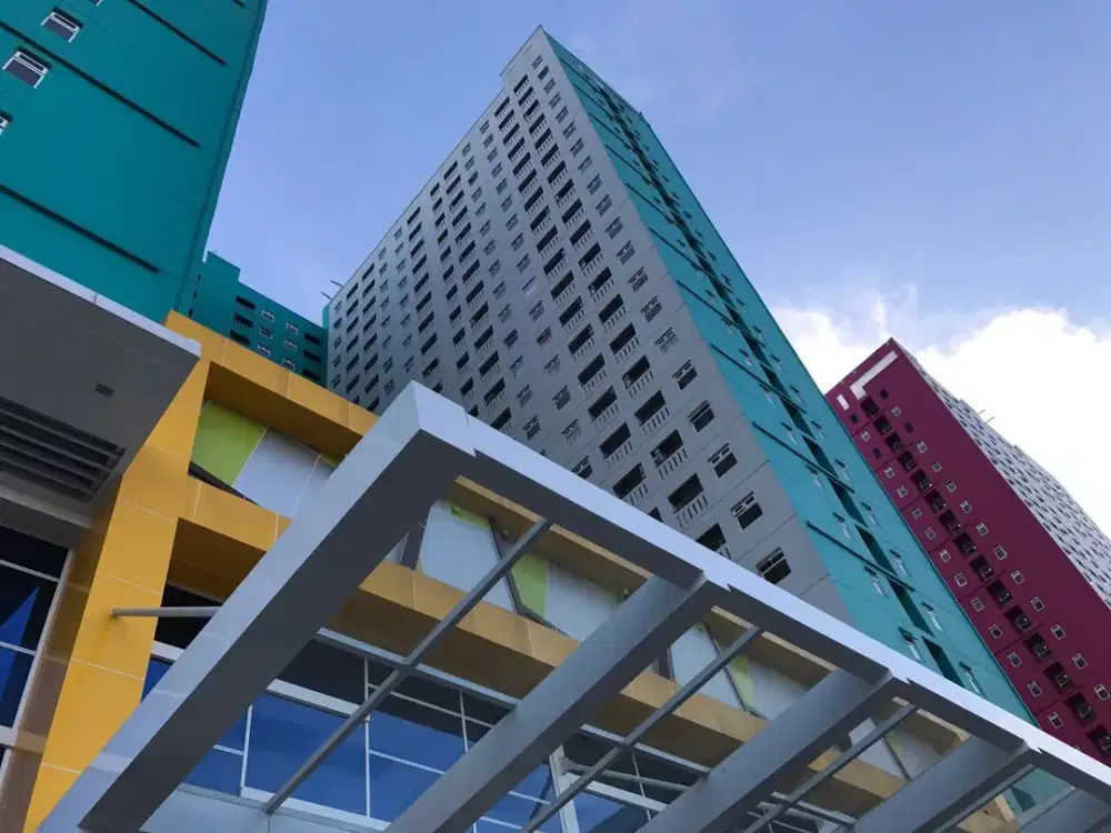 Hunian Dekat Mall dengan View Perkotaan Semi Furnish Free IPL Sewa Perbulan