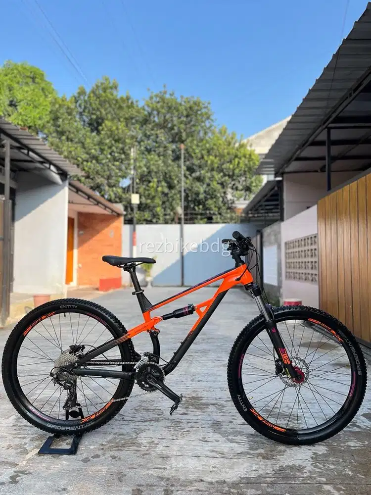 Polygon Siskiu D5 size M Mulus upgrade