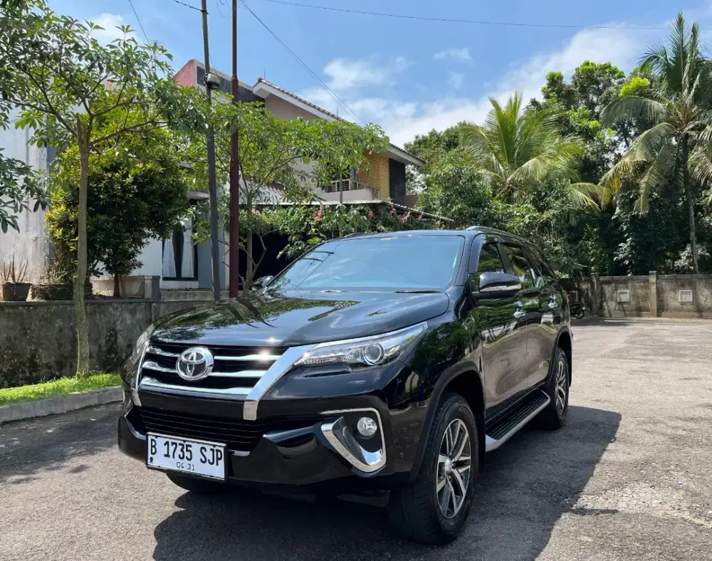 Fortuner 2.4 VRZ 2016 / Km 18.rb !!