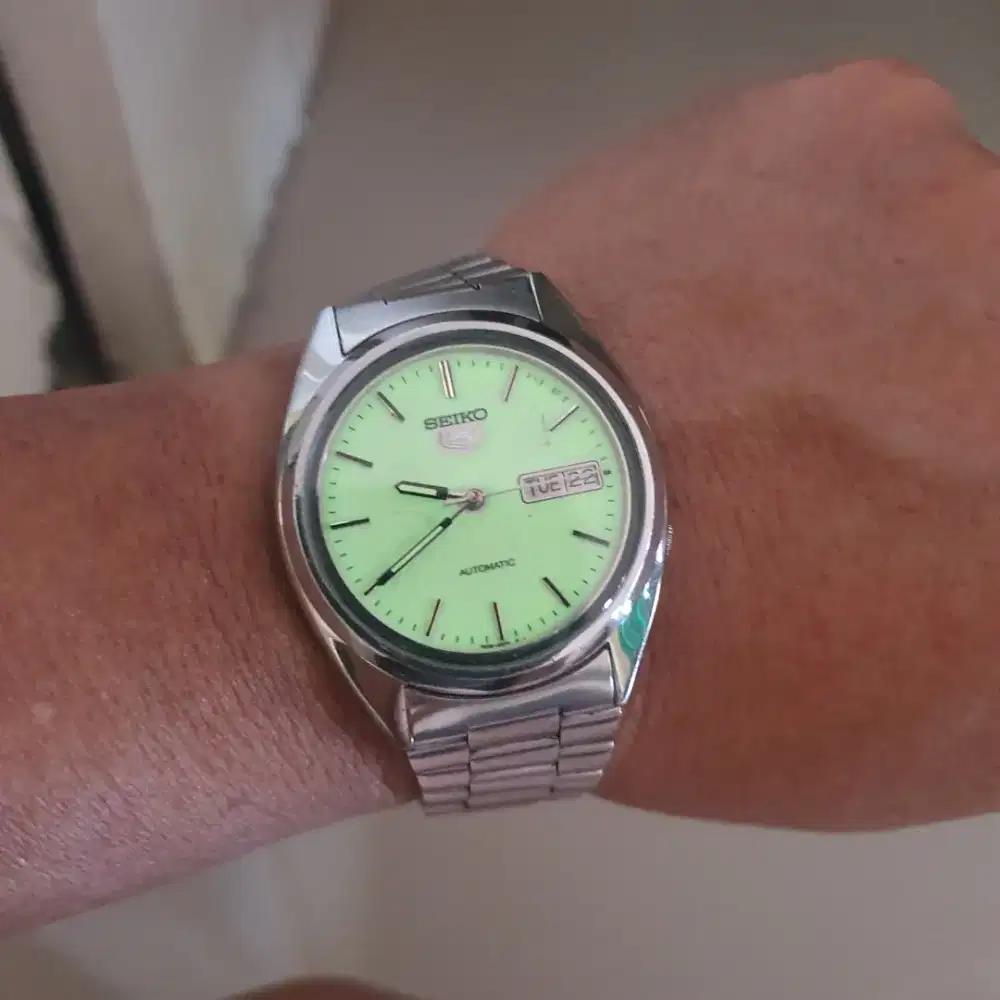 Jam seiko 5 fosfor automatic