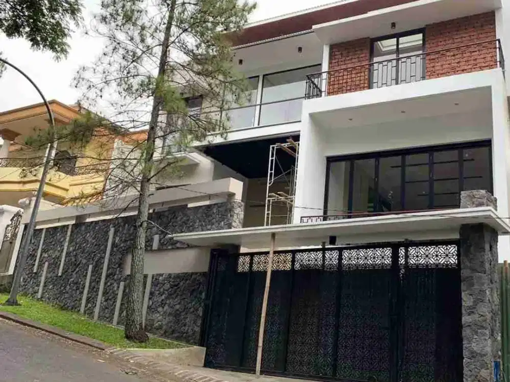 DIJUAL RUMAH DI RIVERSIDE MALANG