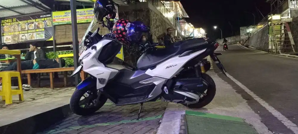 HONDA ADV CBS NOVEMBER 2023