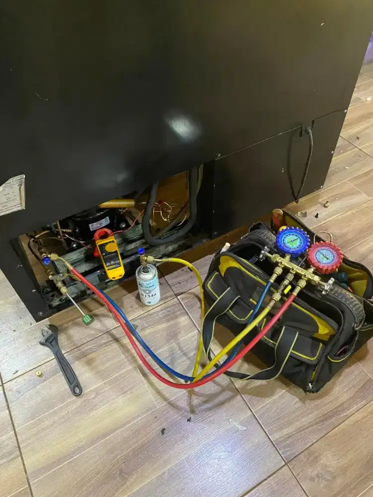 SERVICE KULKAS PANGGILAN