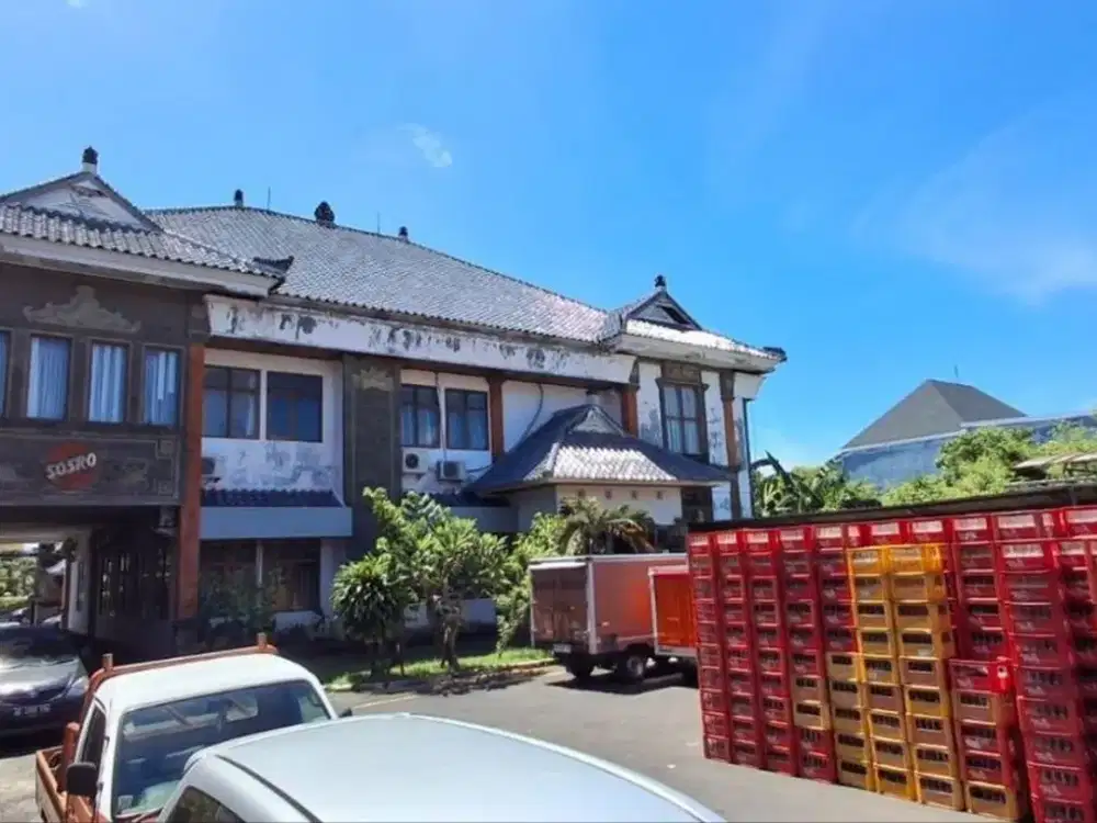 Kantor 2 Lantai dan Gudang Dijual, di Sunset Road, Kuta Area