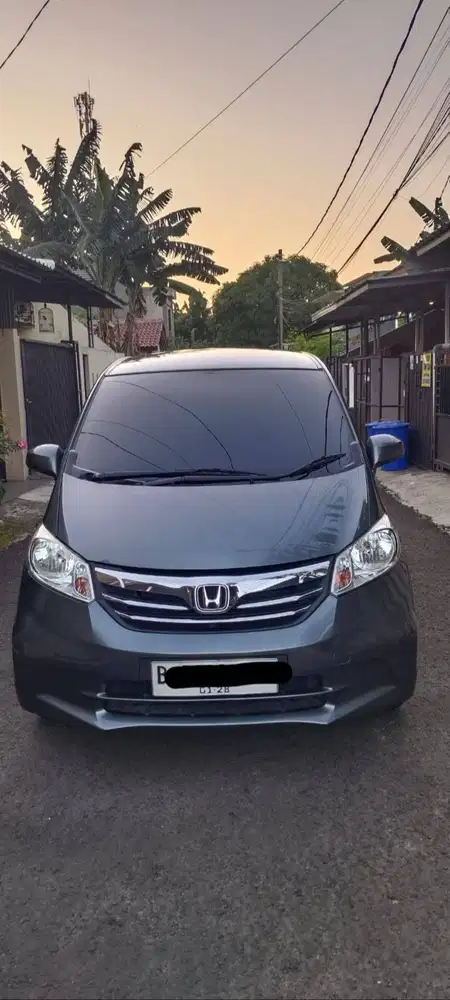 For sale Honda freed th 2012
