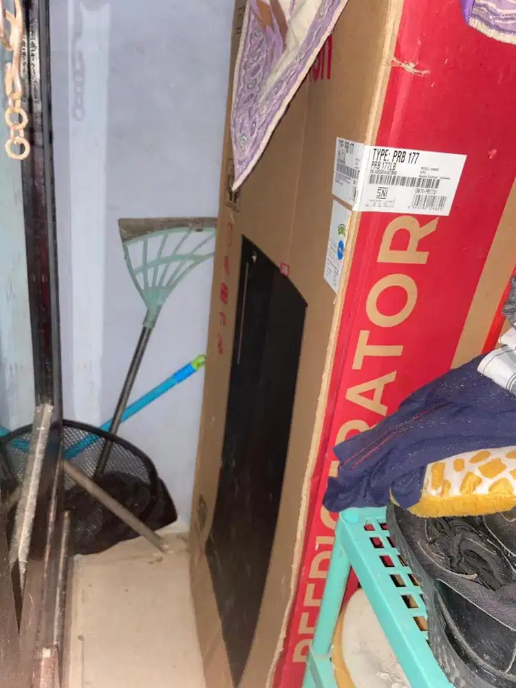 KULKAS POLYTRON PRB 177