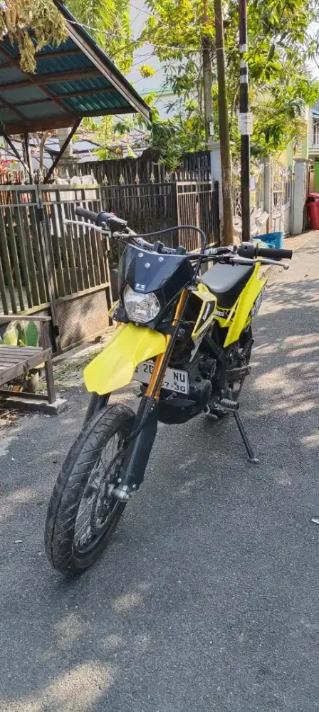 Kawasaki trail/ supermoto