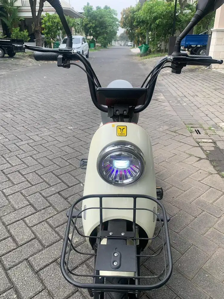 Sepeda Listrik Uwinfly RF8