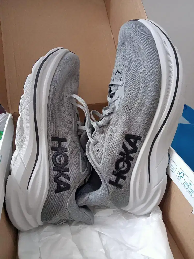 HOKA Clifton 10