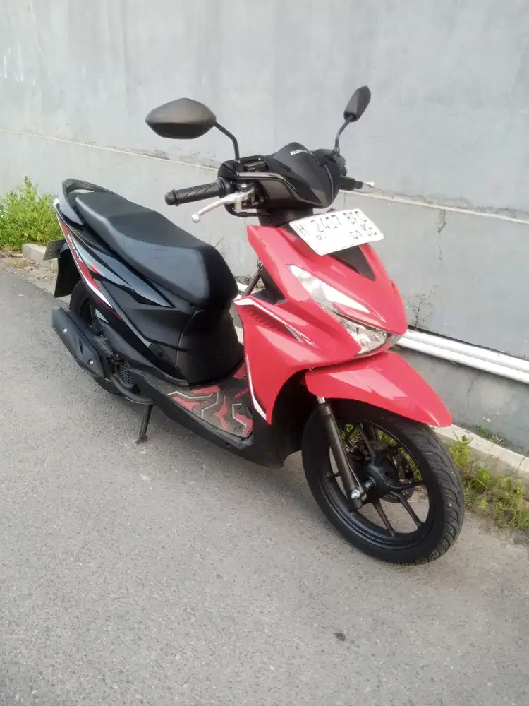 Honda Beat 2025 Merah Hitam
