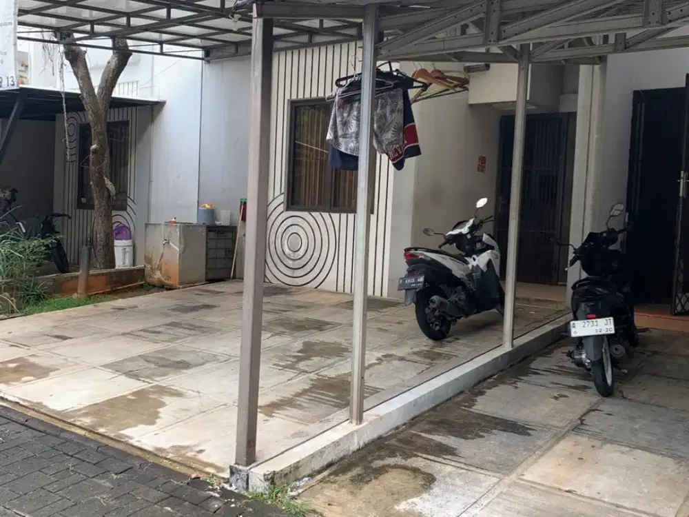 WTS / Dijual Cepat Rumah Kost Sudah Berpenghuni, Furnished, dan Strategis di Foresta Cluster Studento, BSD City