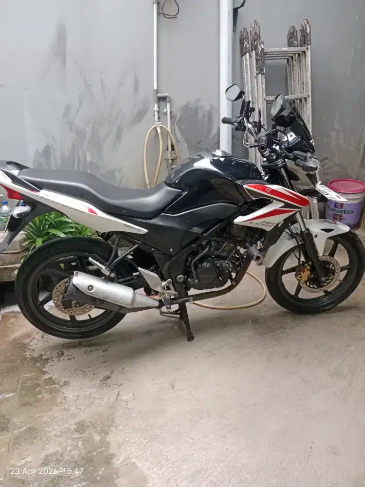 Dj cb150 r 2015