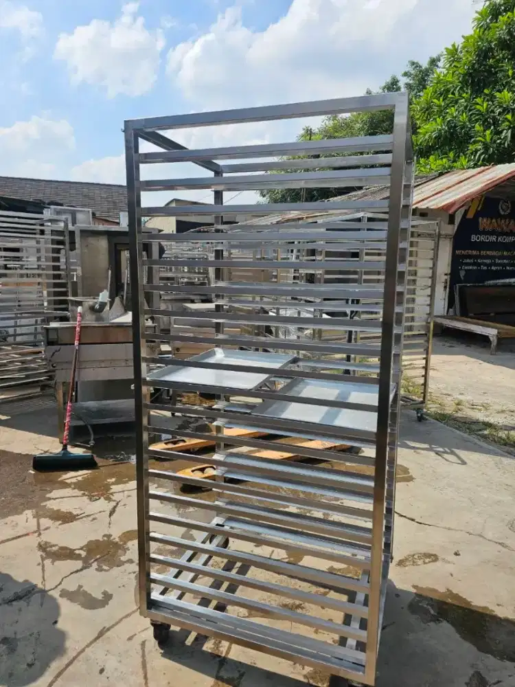 Di jual trolley loyang 20tray