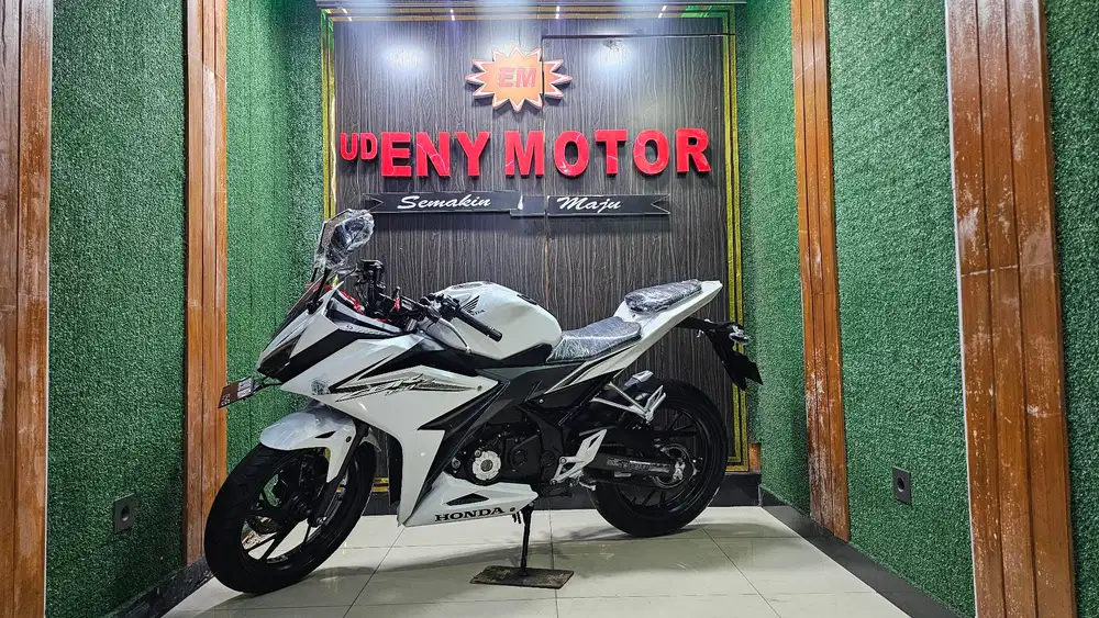 ENY MOTOR - HONDA CBR 150R FACELIFT 2016 - KM 6RB