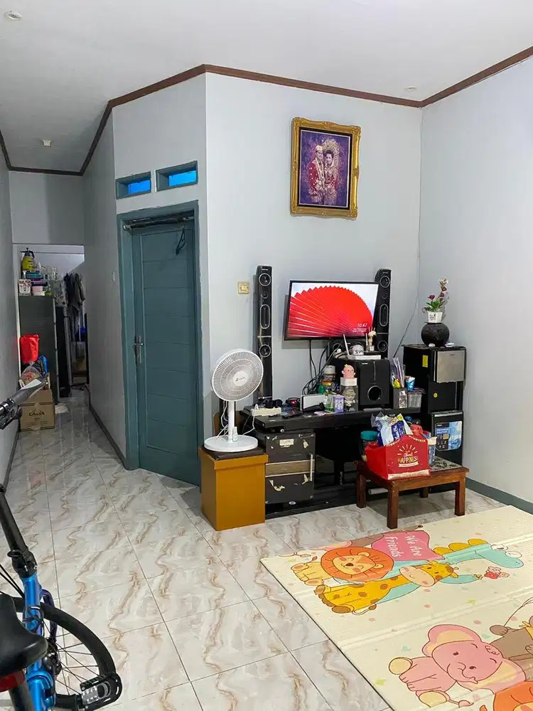 Dijual rumah di srengseng