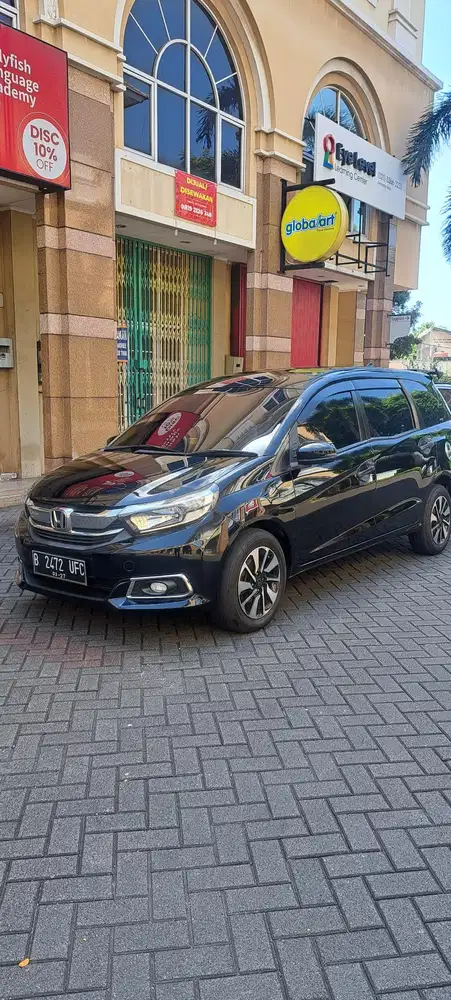 Honda Mobilio faceluft E CVT Matic Hitam