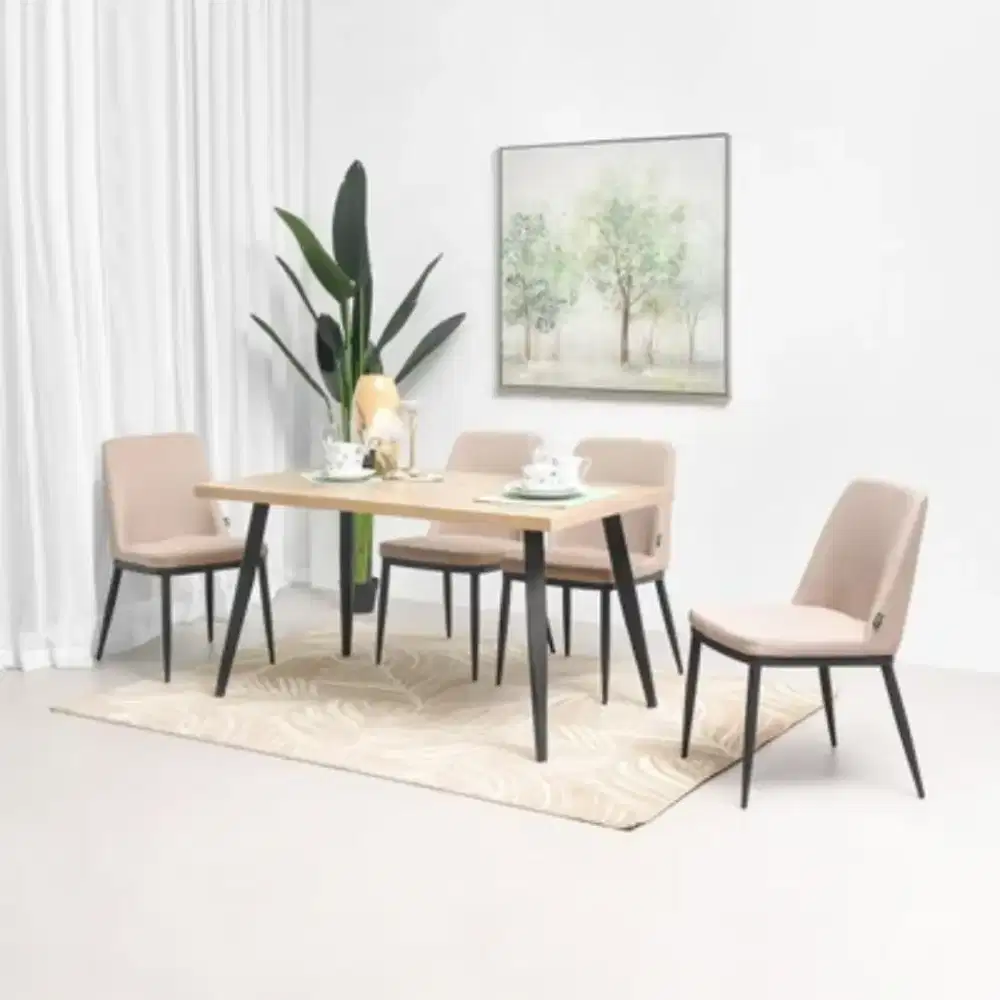 Informa Milgen Set Meja Makan 4 Kursi bisa cicilan dengan HOMECREDIT