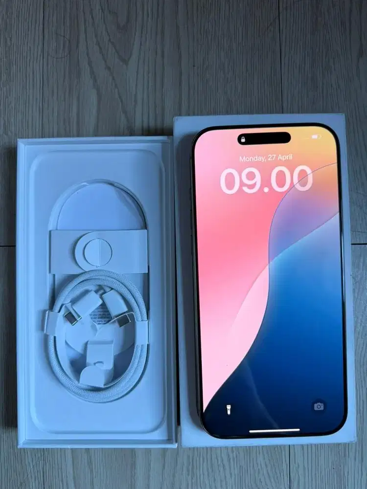 Iphone 16 promax 512 GB  masih garansi ibox like new