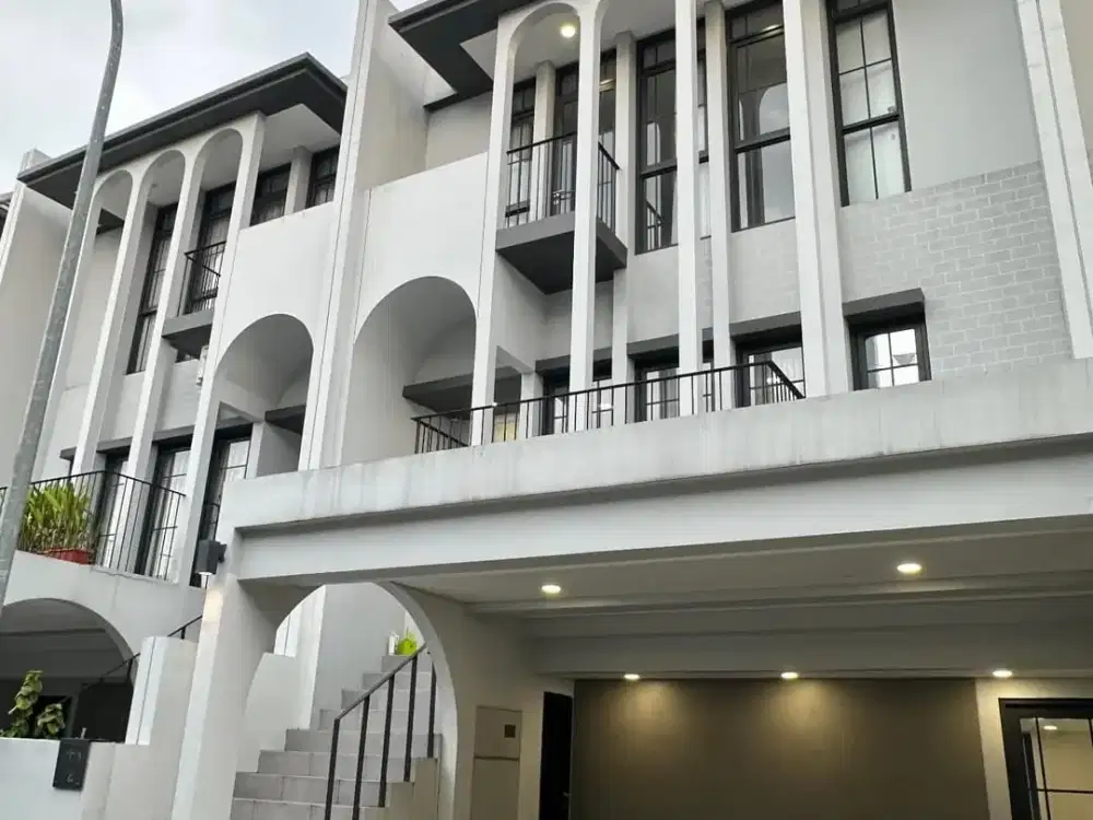 WTL / Disewakan Rumah Bagus, Mewah, dan Siap Huni di Greenwich Cluster Aether, BSD City