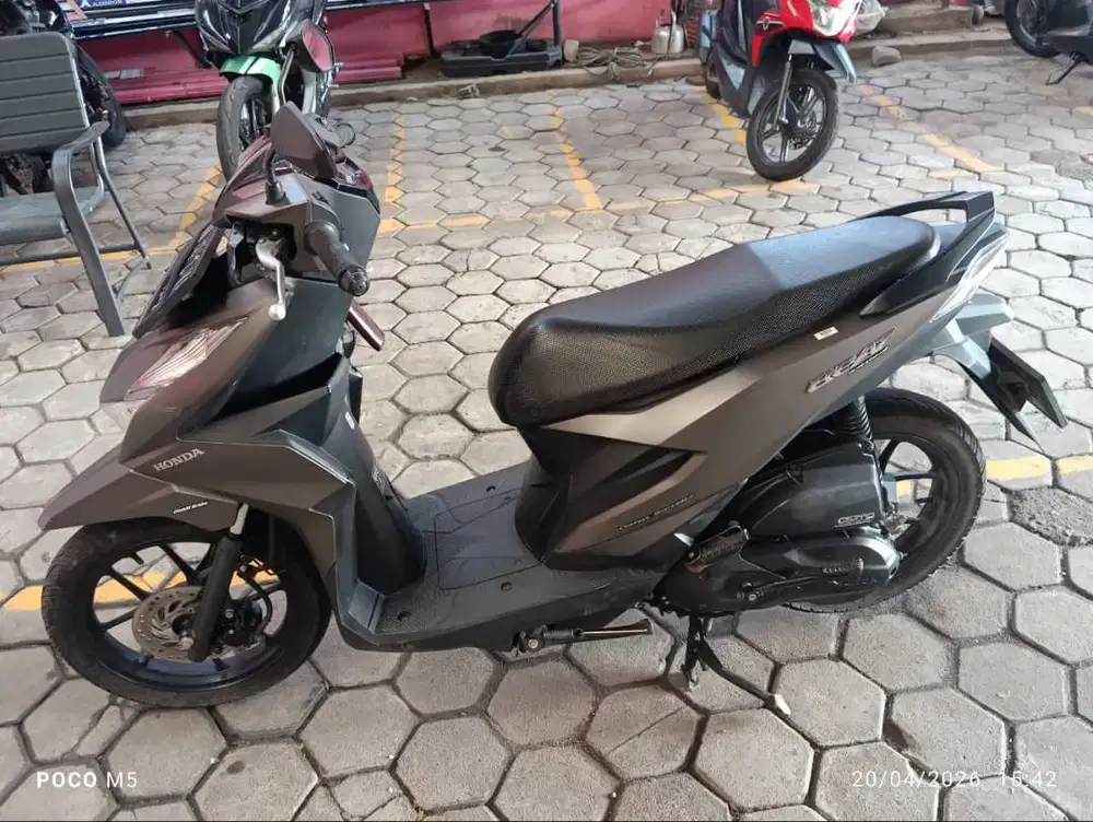 BU DIJUAL CEPAT !!  Honda beat deluxe 2021