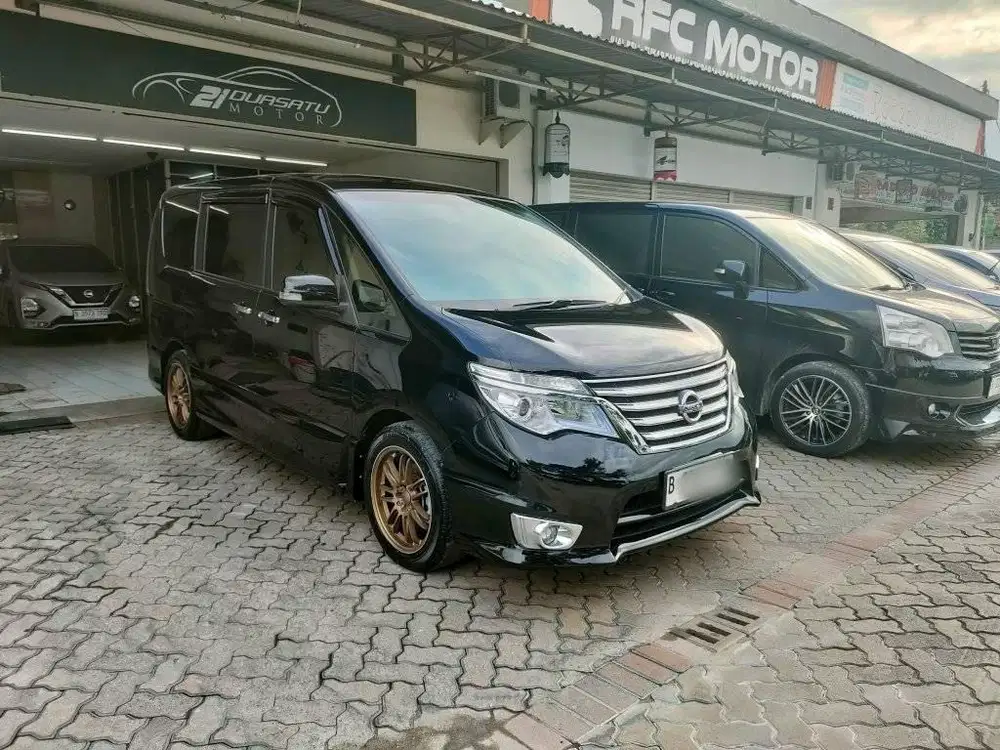 NISSAN SERENA HWS 2016 AUTOMATIC HITAM HIGHWAYSTAR