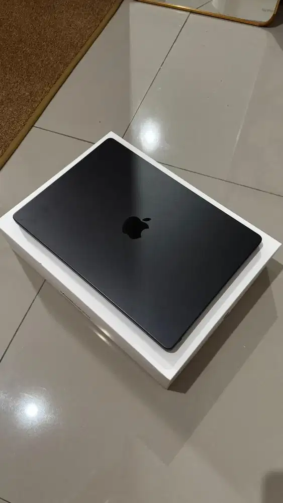 Macbook pro m4 14 inch 16/512