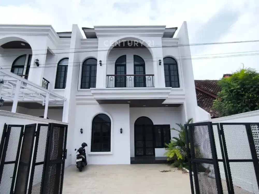 CR Rumah Castle 2Lt Siap Huni Dekat Sekolah Budi Mulia Maguwo