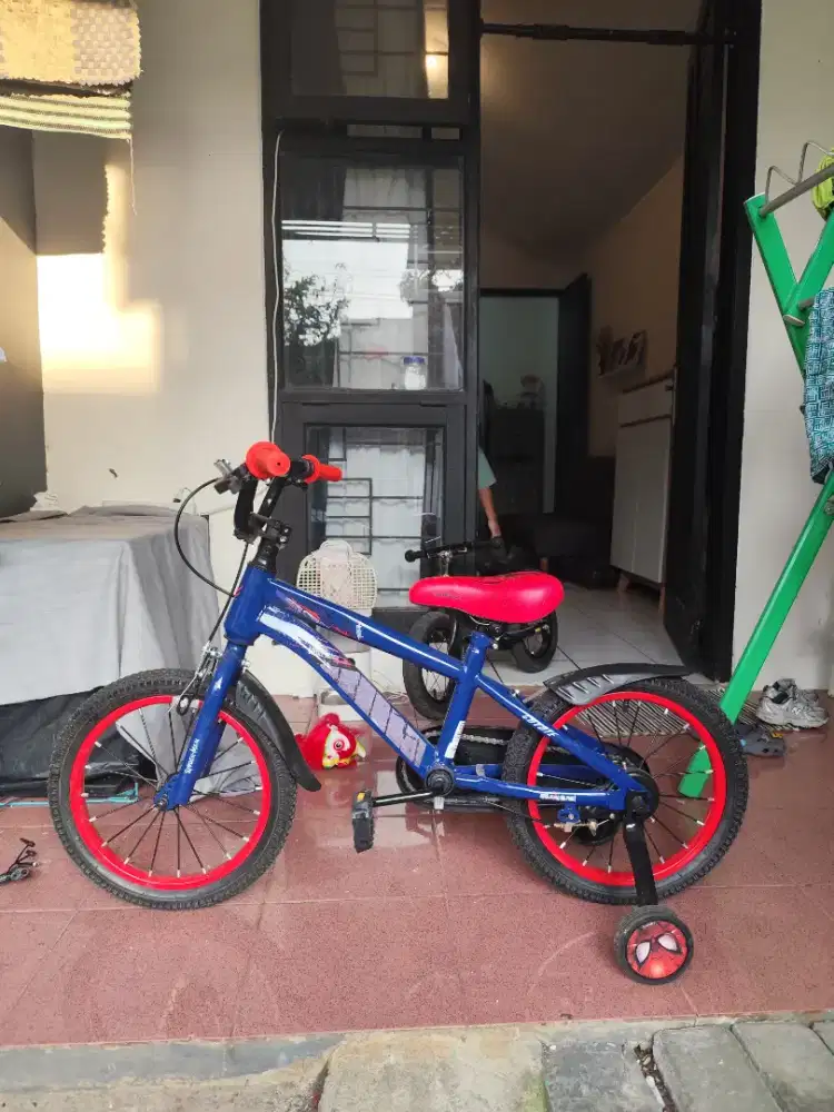 Sepeda Anak Coyote Yotel Xone Spiderman Size 16 Like New