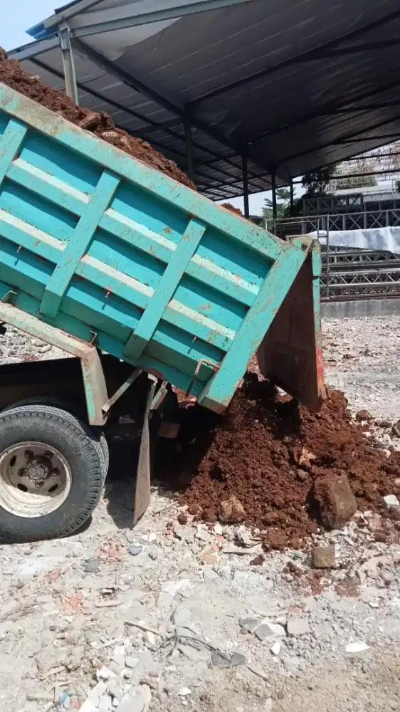 Sedia urugan Tanah Campur Tanah merah pengurugan