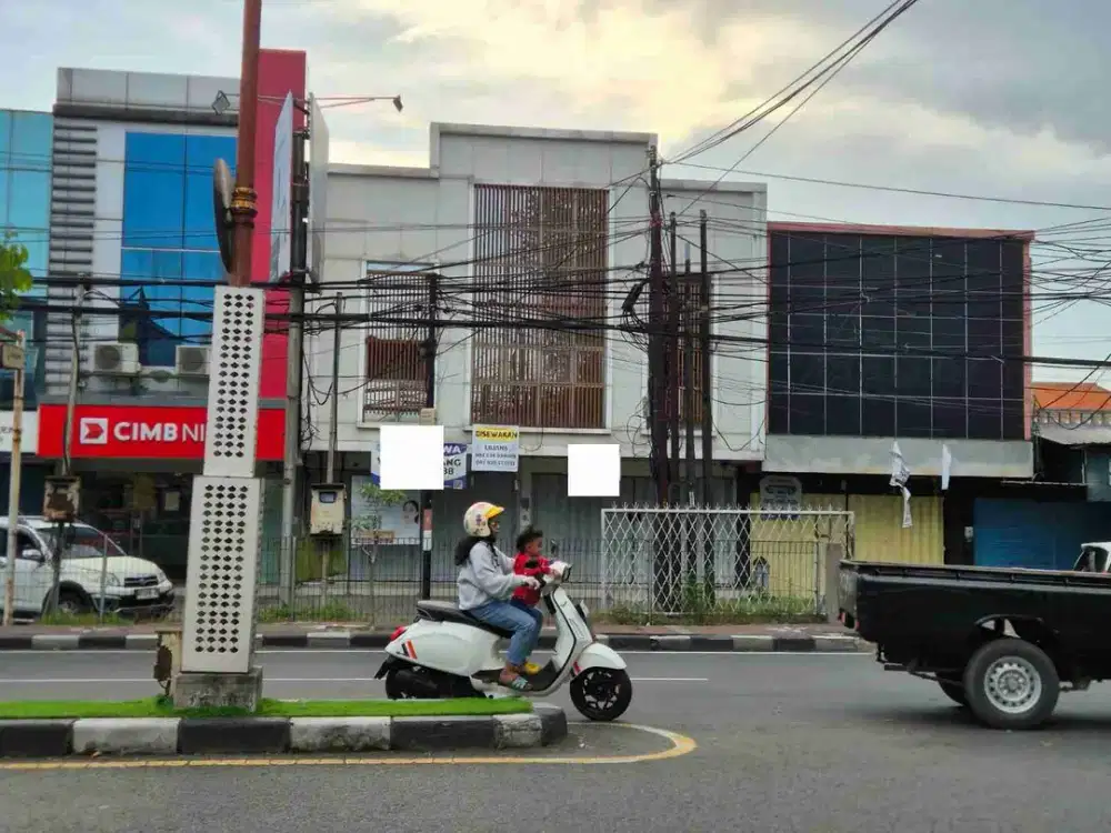 Disewakan 2 Ruko Sekaligus Jejer di Jl Raya Ahmad Yani Sidoarjo Kota