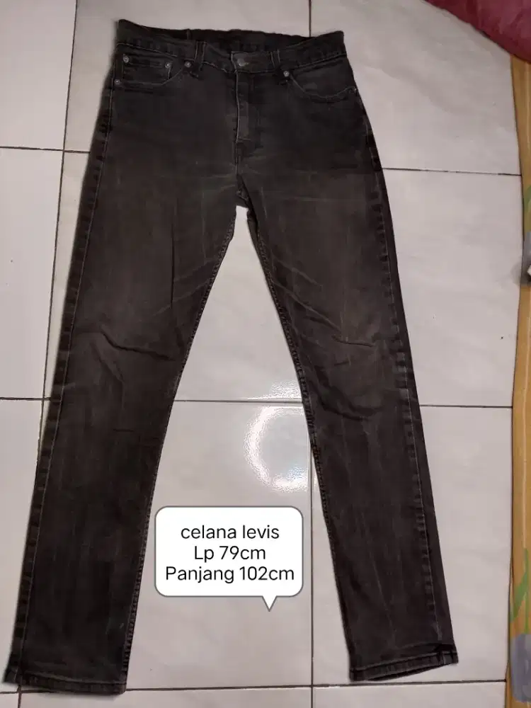 Celana levis pria