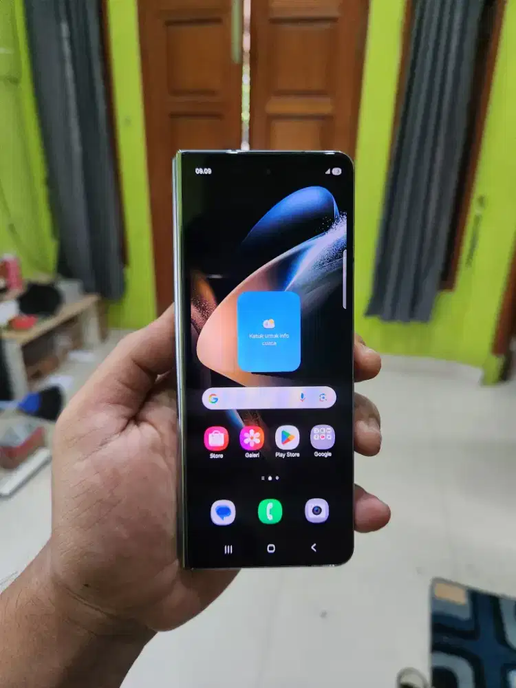 Fold 4 256 gb minus lcd dalam