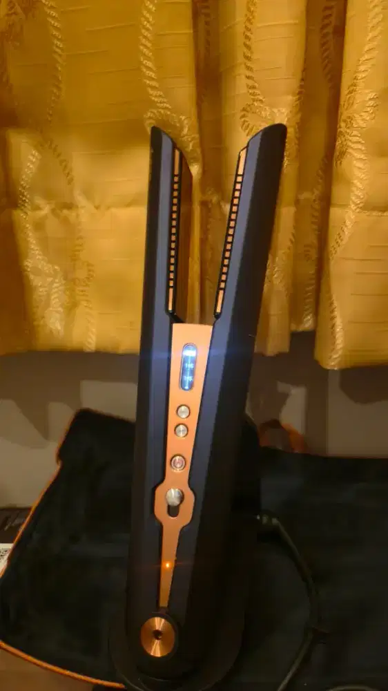 Catokan Dyson Corrale HS07 Cordles Resmi