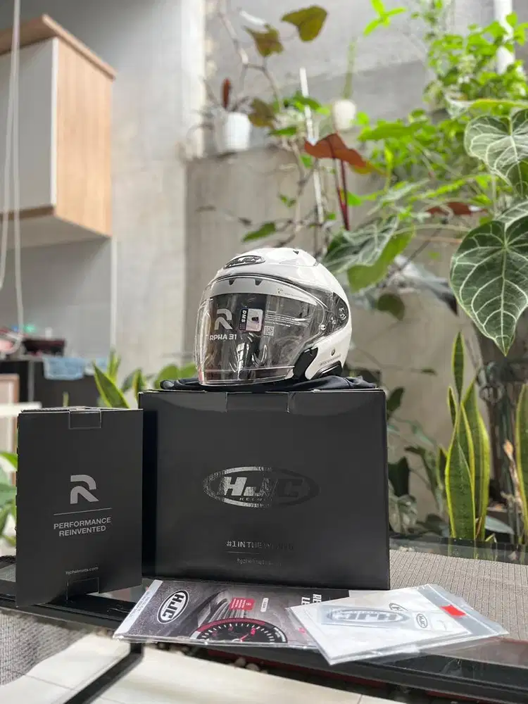 HJC RPHA 31 Gloss White Size L SNI