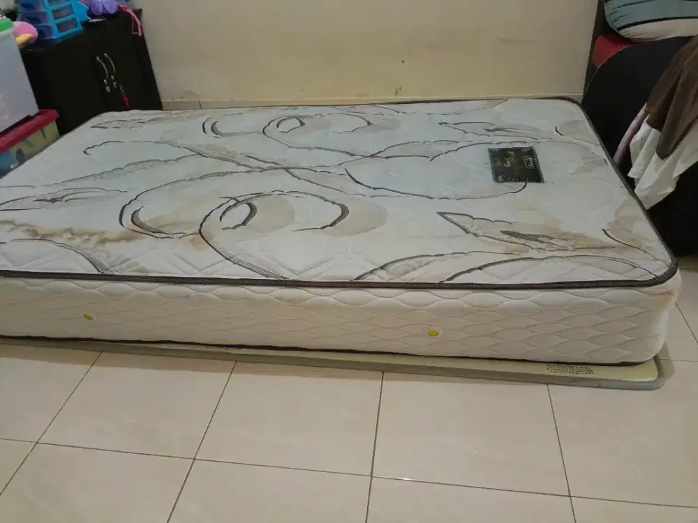 Dijual Kasur Spring Bed Serenity. Kondisi bagus