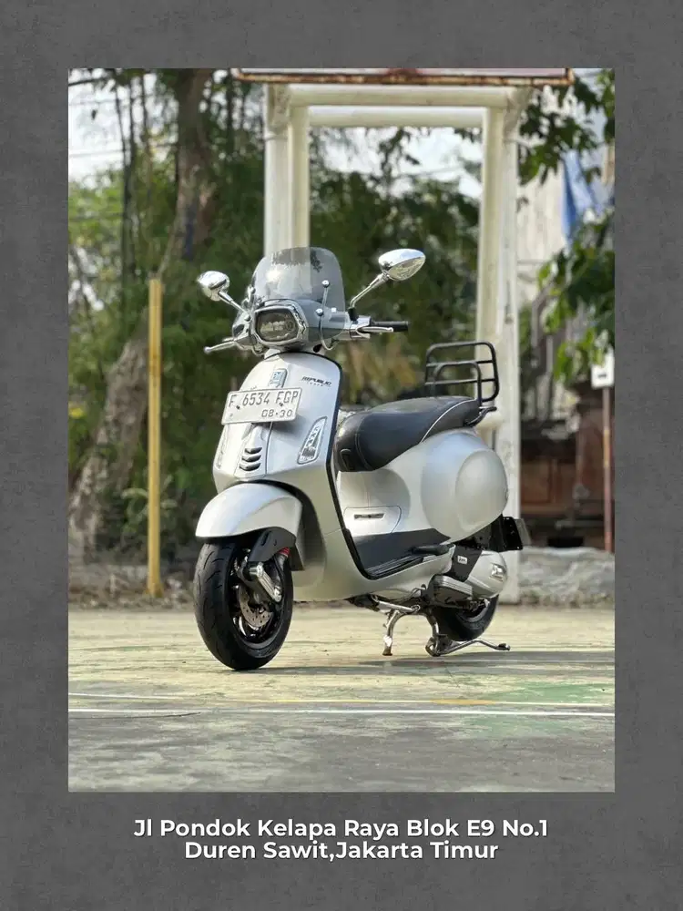PIAGGIO VESPA SPRINT SPORT 150 IGET Tahun 2017 WARNA LIGHT GREY PERFEC