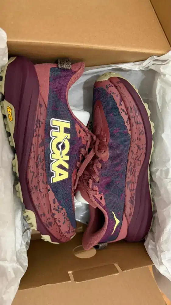 Hoka Speedgoat 6 Women Rounge / Black Cherry