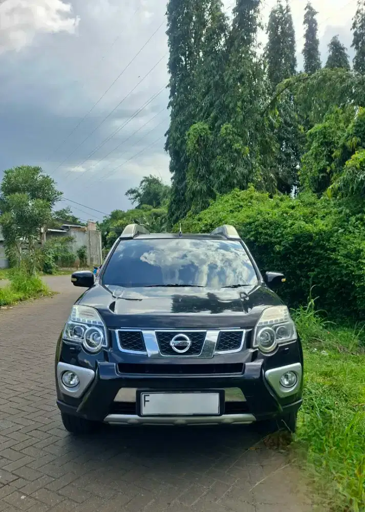 Nissan X-Trail 2012 Bensin