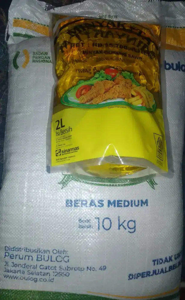 Beras 10 kg dan Minyak 2 L