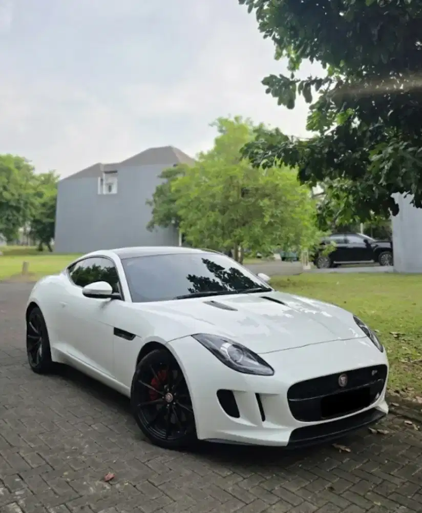 Jaguar 
F - Type Coupe