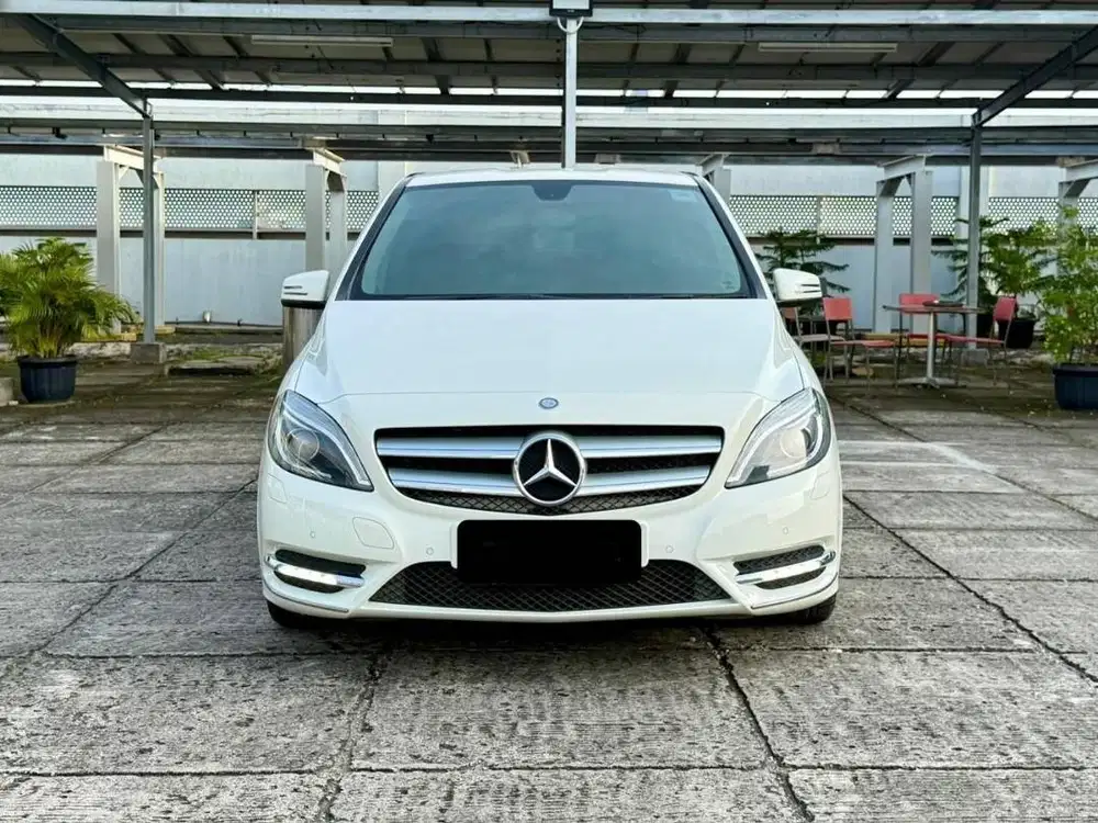 Mercedes Benz B200 1.6 Sport 2014