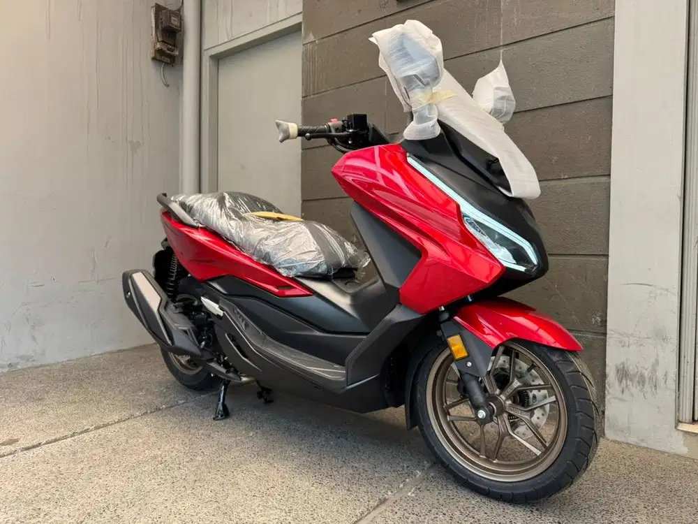 Honda Forza 250 TFT facelift