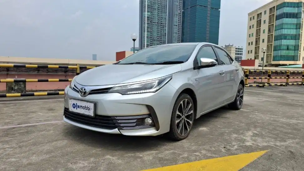Toyota Corolla Altis 1.8 V Bensin-AT 2019