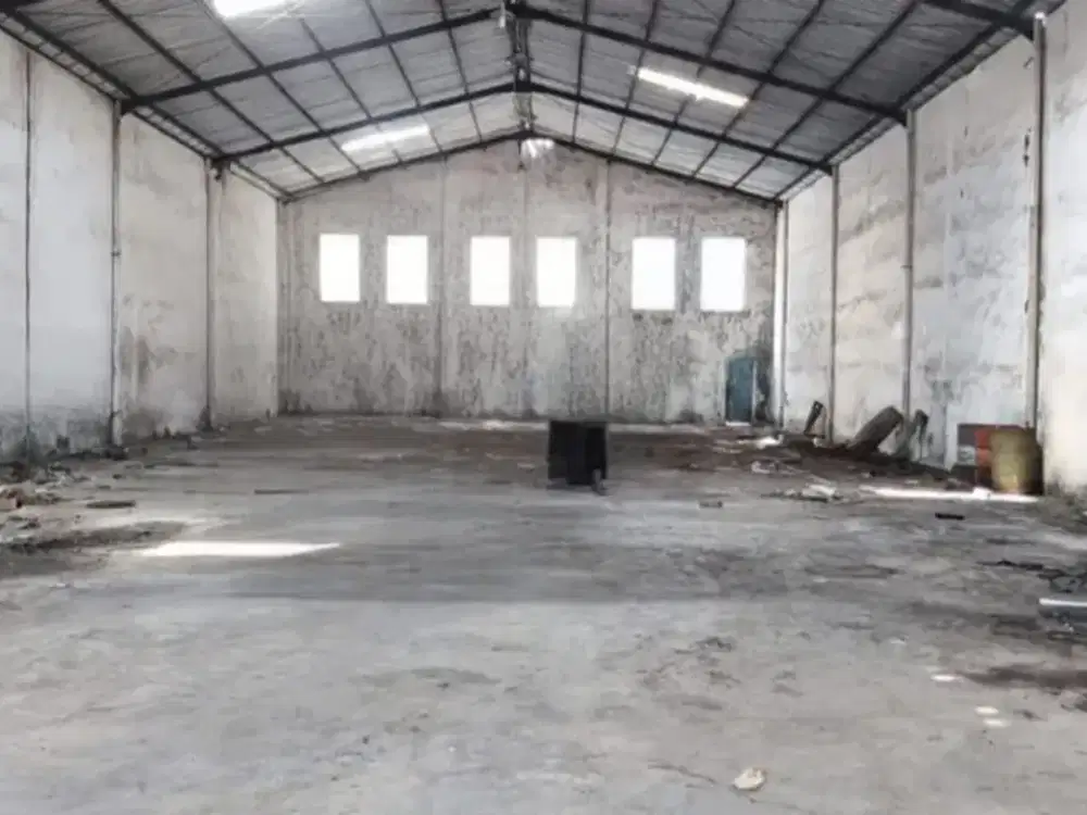 SEWAKAN GUDANG SURIMULIA MARGOMULYO SURABAYA